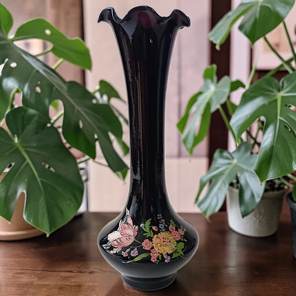 Vintage Black Amethyst Glass Bud Vase Floral Ruffled Fluted Top Edge‎ Victorian